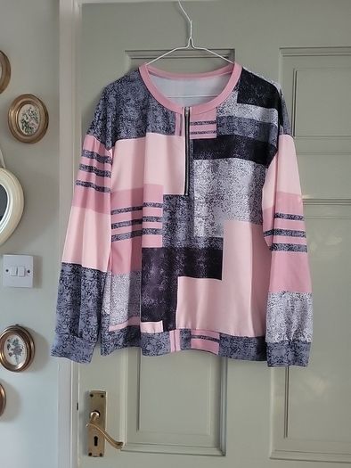 ladies top,size L from shein