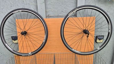 Road bike 700c wheelset