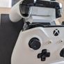 2 Xbox One controllers with charging station Image 5