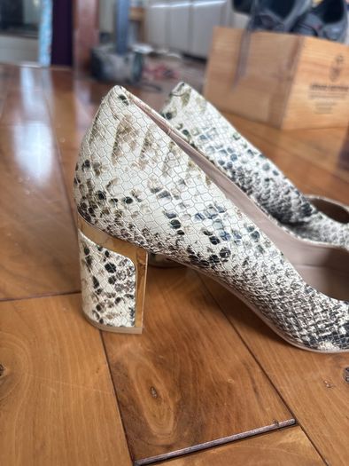 DKNY snake skin effect cream shoe w gold touch on heel