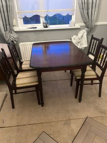 Dining table & chairs
