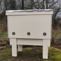 Layens horizontal bee hive