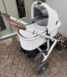 UPPAbaby Vista V2 (Stella) with Footmuff, Car Seat Adapters & Rain Covers