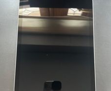 iPad (A16, 2025 11-inch Wi-Fi 126gb & Apple Pencil