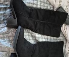 Boots suit size 7.