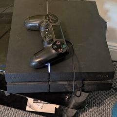 PS4 + Controller