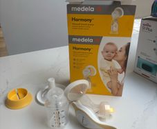 Medela Harmony Manual Breast Pump