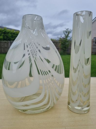 The vases are Finnish art glass by Oy Kumela