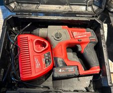 Milwaukee Sds m12