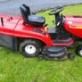 Rally ride on mower Image 8