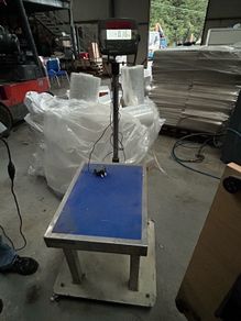 box weighting scales
