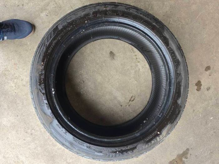 Bridgestone 245/45/R19 102Y tyre