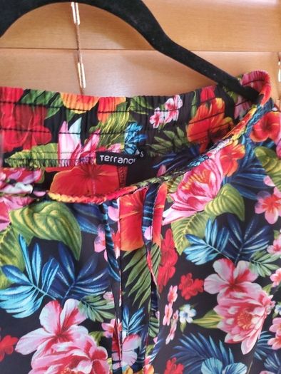 Terranova Tropical Floral Trousers/Joggers Colourful Summer Print