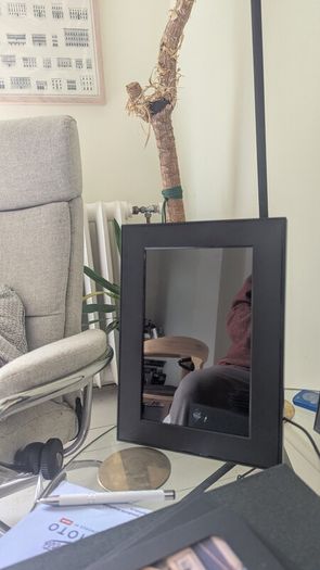 digital photo frame