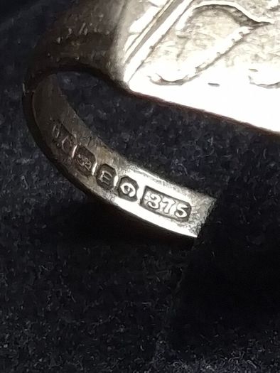 Vintage Irish 9ct Gold Signet Ring Fully Hallmarked Dublin Size 48