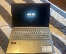 Asus Vivobook Go 15.6 Ryzen5  8gb Ram  512gb Ss