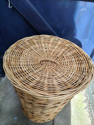 Large wicker Basket and Lid