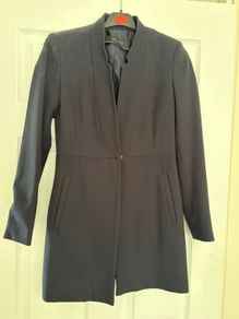 Gorgeous Zara navy blazer