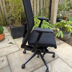 ergonomic office chair
