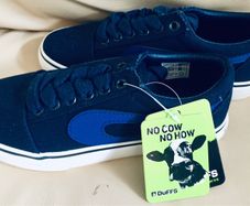 Boys canvas Runners / Trainers