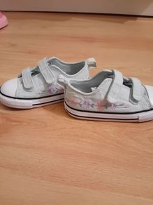Converse Size 8 EU 24