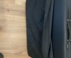 massage table