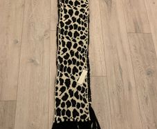 Brand New 'New Look' Womens Leopard Knit Scarf