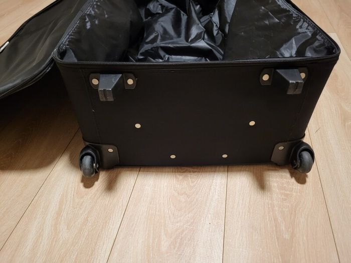 Suitcase Travel Luggage Large Go-Explore 100 liters