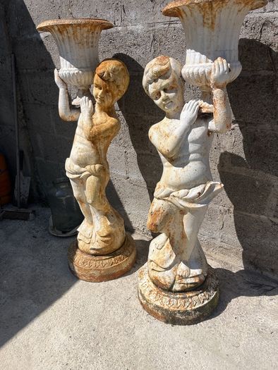 Two cherubs, early Georgian