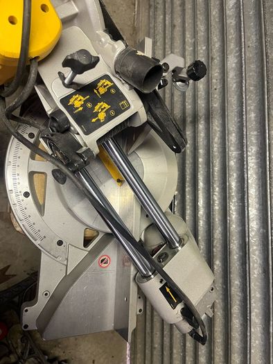 Dewalt miter saw
