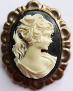 Vintage Blue Cameo Brooch