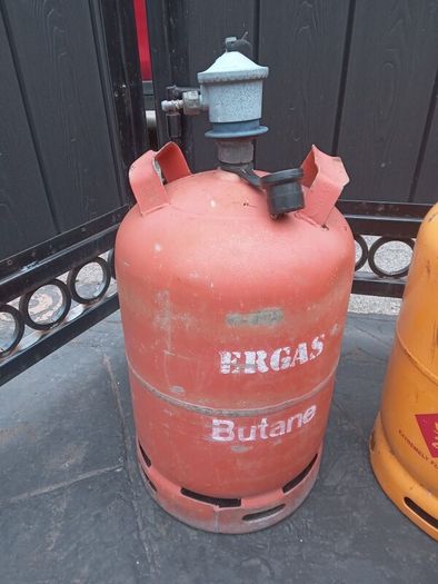 gas bottles (full)