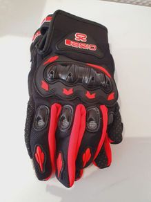 skating gloves size large
