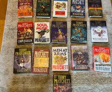 21 Discworld books Hardcover