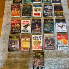 21 Discworld books Hardcover