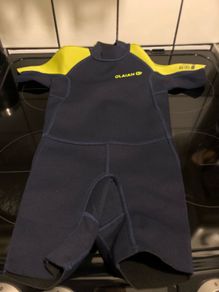 Boys wetsuit age 4