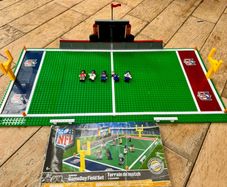 OYO Sports NFL Full Field Building Block Set