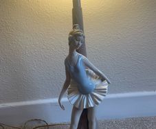 Lladro Nao Ballerina Porcelain Table Lamp