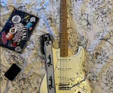 Fender Player Stratocaster  Polar White Made in Mexico (2020)
