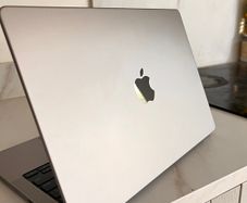 Macbook Pro 14" M1 Pro - 16GB Ram / 512SSD