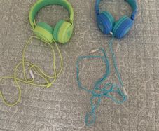 Planet Buddies Kids Headphones, Foldable Wired On Ear Headphones for Kids