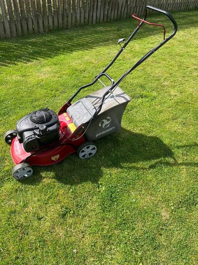 Lawnmower Briggs and Stratton
