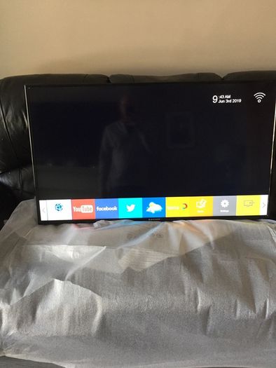 Bauhn 49 inch 4K UltraHD Smart TV