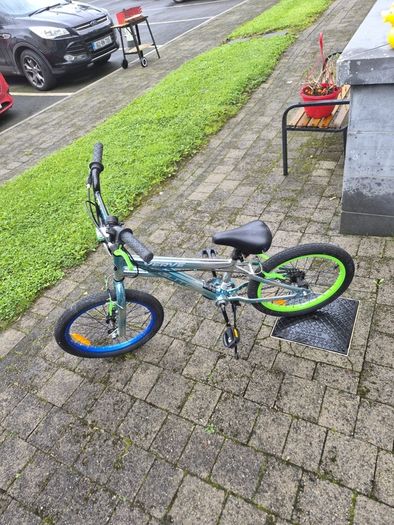 18 inch BMX