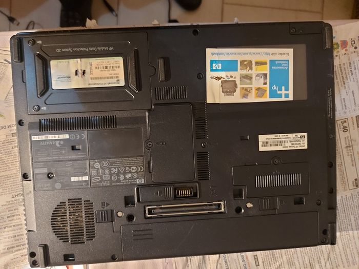 HP Compaq Laptop, Model nc6400, for parts or repair, not powering on