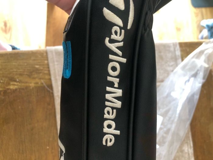 NEW Taylormade Sim 2 Driver Cover