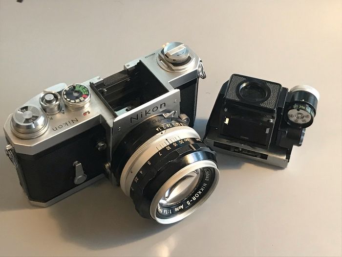 Nikon F Photomic film camera