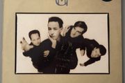 The Mighty Lemon Drops - Laughter. Release by the Wolverhampton band championed by Noel Gallagher. With printed inner sleeve. In super condition.