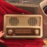 Ravencourt retro one button radio Image 2