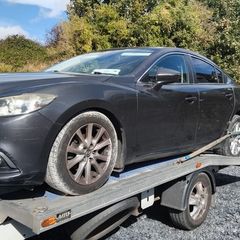 Mazda 6 breaking